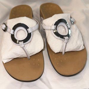 Vionic Women's Rest Karina Backstrap Sandal- size 9. White/silver accent.